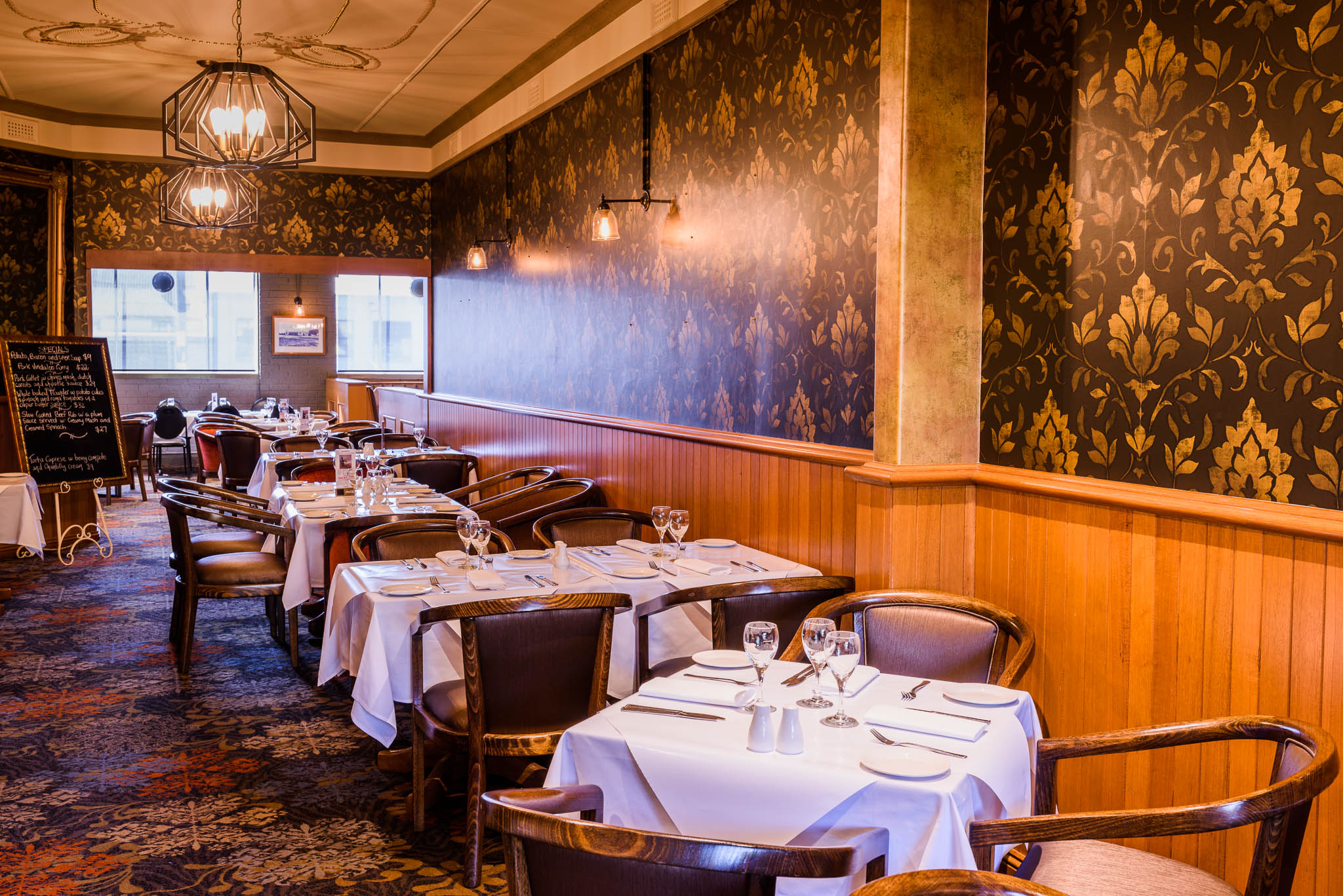 Racecourse Hotel Takeaway